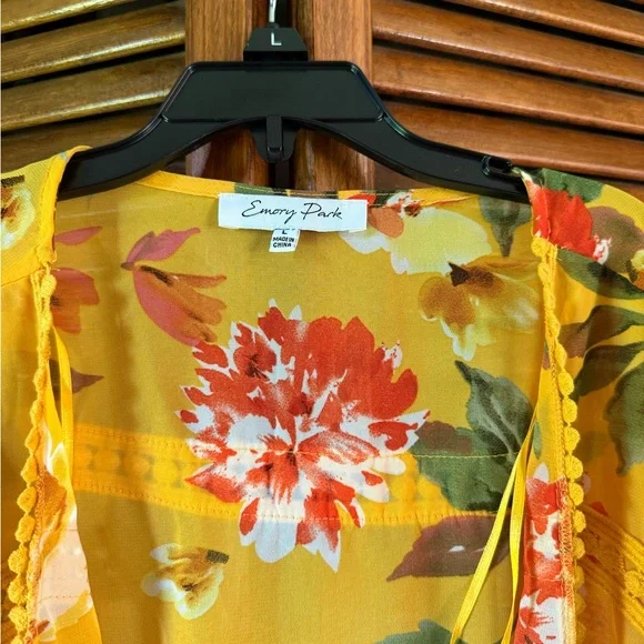 Emory Park Yellow Floral Kimono Top - Picture 3 of 3